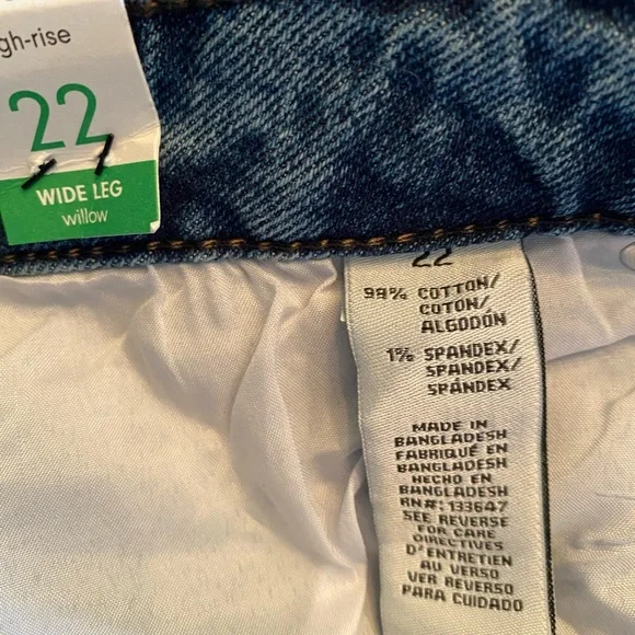 RE Generations by Celebrity Pink Women’s Plus Size Jeans Wide Leg Size 2… - Picture 11 of 15